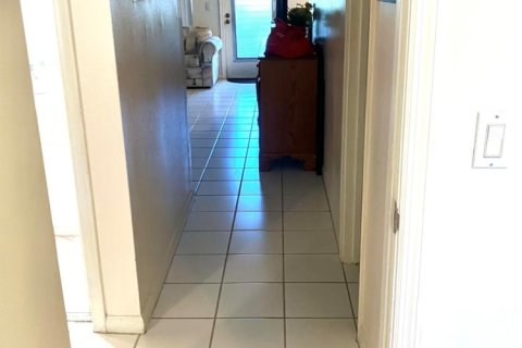 Купить кондоминиум в Дирфилд-Бич, Флорида 5 комнат, 76.18м2, № 2241109 - фото 23