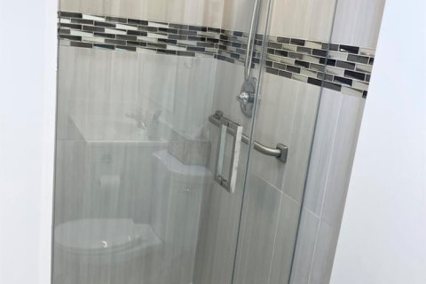 Купить кондоминиум в Дирфилд-Бич, Флорида 5 комнат, 76.18м2, № 2241109 - фото 15