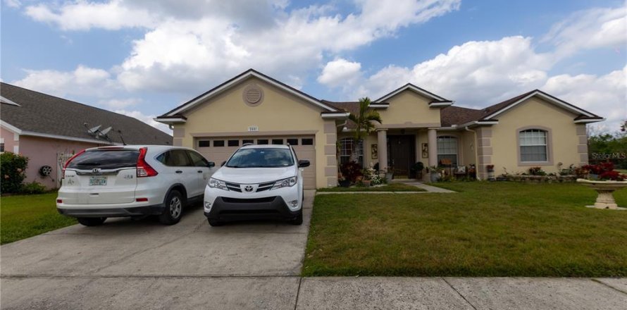 House in Kissimmee, Florida 4 bedrooms, 250 sq.m. № 1572416