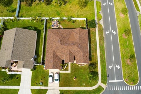 House in Kissimmee, Florida 4 bedrooms, 250 sq.m. № 1572416 - photo 3