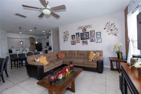 House in Kissimmee, Florida 4 bedrooms, 250 sq.m. № 1572416 - photo 9