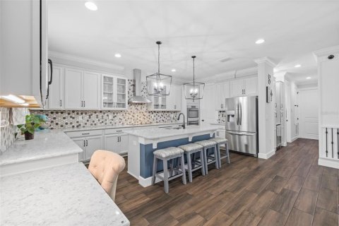 House in Wesley Chapel, Florida 5 bedrooms, 407.1 sq.m. № 1567485 - photo 21
