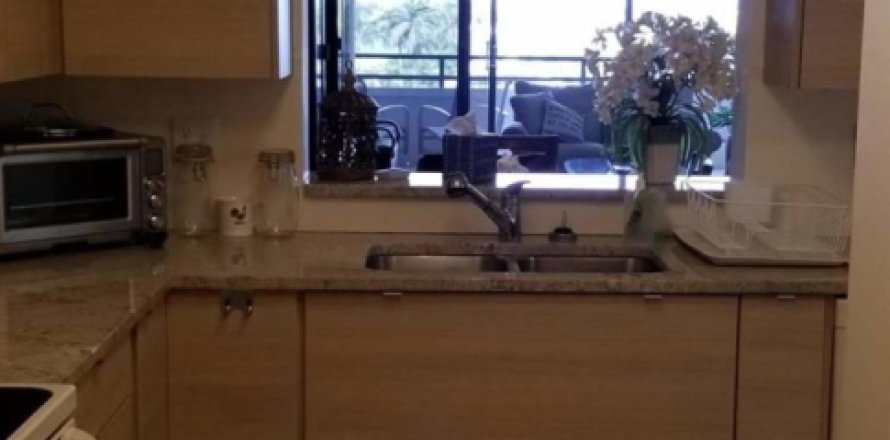 Condominio en South Palm Beach, Florida, 2 dormitorios  № 1154192