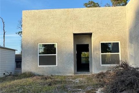 Villa ou maison à vendre à Port Charlotte, Floride: 3 chambres, 176.98 m2 № 2214562 - photo 6