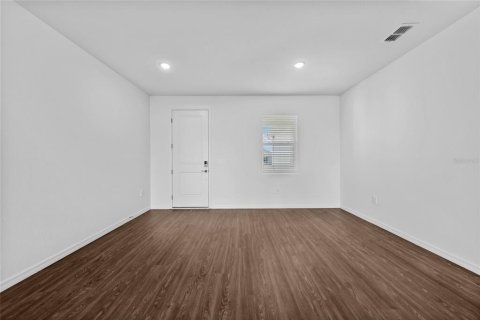 Casa en venta en Port Charlotte, Florida, 3 dormitorios, 139.54 m2 № 1784650 - foto 2