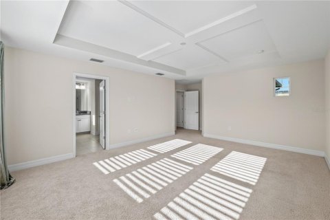 House in Wesley Chapel, Florida 4 bedrooms, 272.48 sq.m. № 2239148 - photo 16