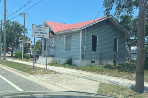 Propiedad comercial en venta en Daytona Beach, Florida, 78.78 m2 № 1785999 - foto 1