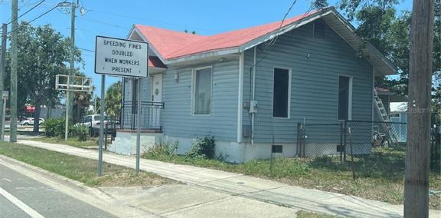 Commercial property in Daytona Beach, Florida 78.78 sq.m. № 1785999