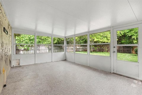 House in Palm Bay, Florida 3 bedrooms, 113.53 sq.m. № 2403674 - photo 28