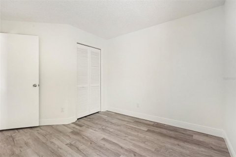 House in Palm Bay, Florida 3 bedrooms, 113.53 sq.m. № 2403674 - photo 20