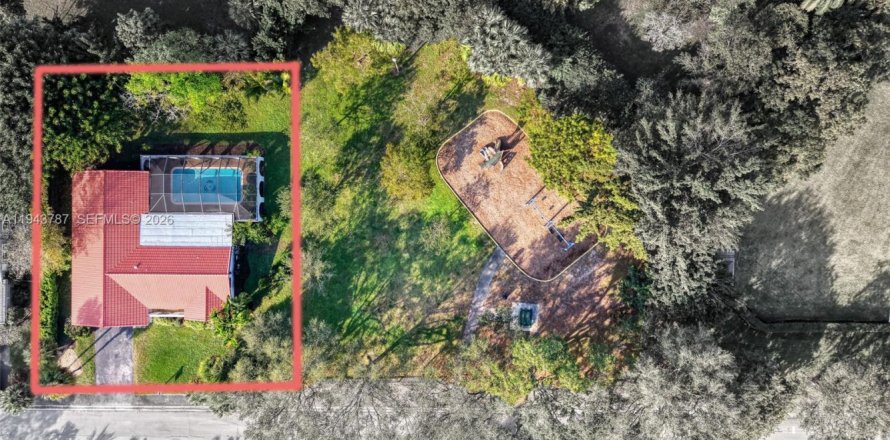 Дом в Корал-Спрингс, Флорида 4 спальни, 189.43м2 № 2061244