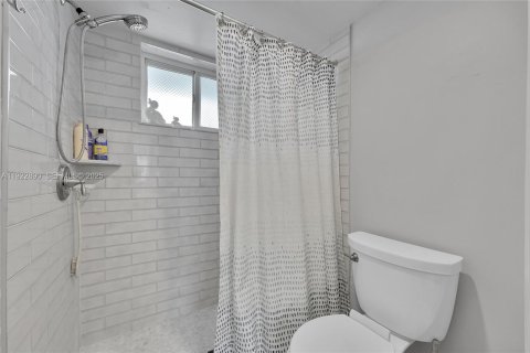 Condo in Margate, Florida, 1 bedroom  № 2082819 - photo 21