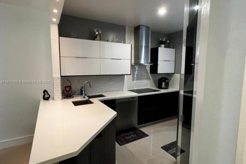 Touwnhouse à vendre à Homestead, Floride: 4 chambres, 146.04 m2 № 1928881 - photo 5