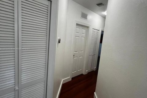 Touwnhouse à vendre à Homestead, Floride: 4 chambres, 146.04 m2 № 1928881 - photo 17