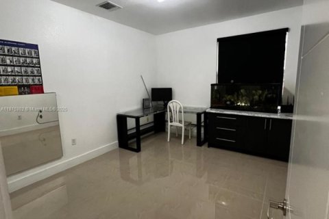 Touwnhouse à vendre à Homestead, Floride: 4 chambres, 146.04 m2 № 1928881 - photo 22