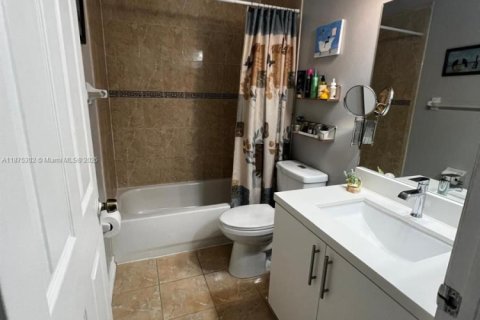 Touwnhouse à vendre à Homestead, Floride: 4 chambres, 146.04 m2 № 1928881 - photo 18