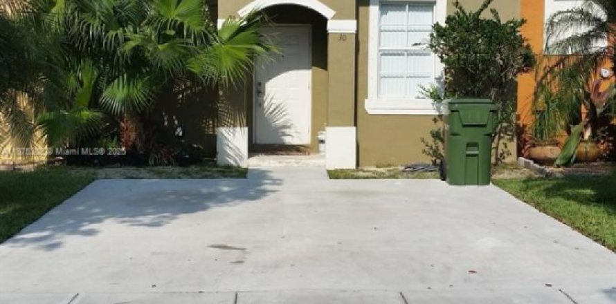 Touwnhouse à Homestead, Floride 4 chambres, 146.04 m2 № 1928881