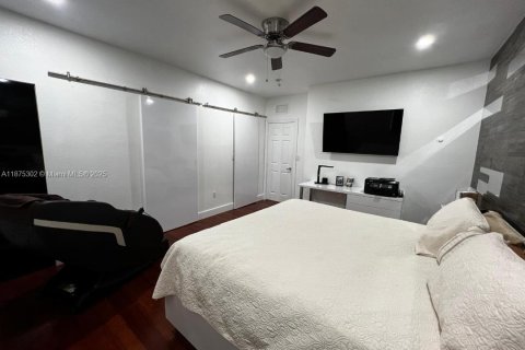 Touwnhouse à vendre à Homestead, Floride: 4 chambres, 146.04 m2 № 1928881 - photo 11