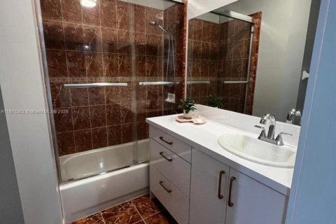 Touwnhouse à vendre à Homestead, Floride: 4 chambres, 146.04 m2 № 1928881 - photo 15