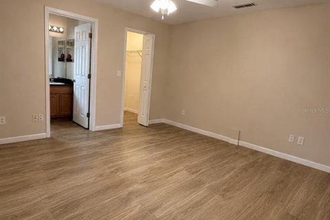 House in Palm Bay, Florida 3 bedrooms, 116.78 sq.m. № 2330319 - photo 6
