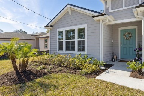 House in Palm Coast, Florida 3 bedrooms, 219.53 sq.m. № 1801615 - photo 3