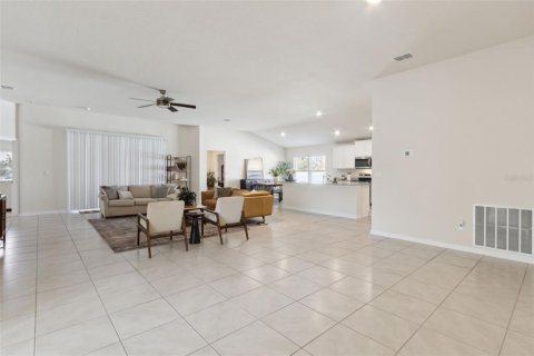 House in Palm Coast, Florida 3 bedrooms, 219.53 sq.m. № 1801615 - photo 10