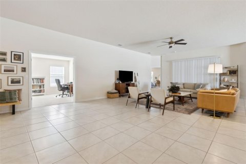 House in Palm Coast, Florida 3 bedrooms, 219.53 sq.m. № 1801615 - photo 12