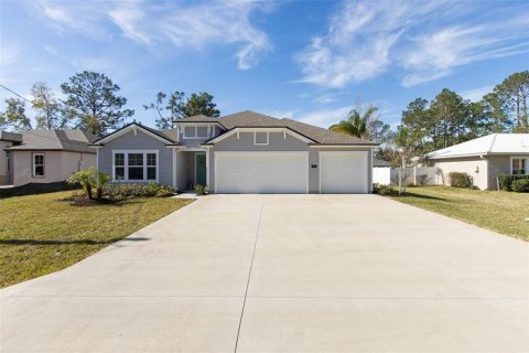 House in Palm Coast, Florida 3 bedrooms, 219.53 sq.m. № 1801615 - photo 1