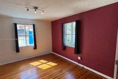 Villa ou maison à louer à Miami Beach, Floride: 3 chambres, 140.65 m2 № 1939661 - photo 16