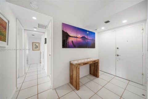 Copropriété à vendre à Key Biscayne, Floride: 2 chambres, 117.06 m2 № 1979689 - photo 26