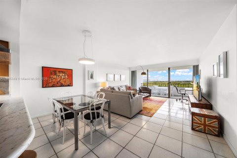 Copropriété à vendre à Key Biscayne, Floride: 2 chambres, 117.06 m2 № 1979689 - photo 13