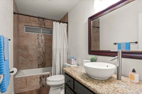 Casa en venta en Gainesville, Florida, 3 dormitorios, 188.31 m2 № 1844413 - foto 8