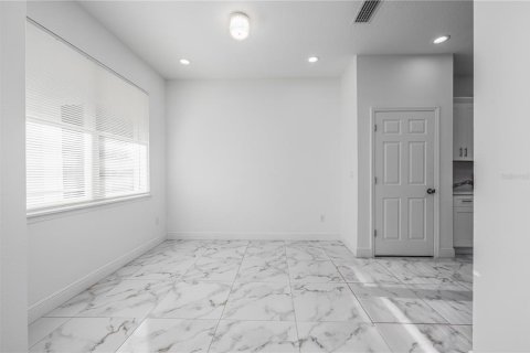 Villa ou maison à louer à Tampa, Floride: 3 chambres, 150.04 m2 № 2425391 - photo 6