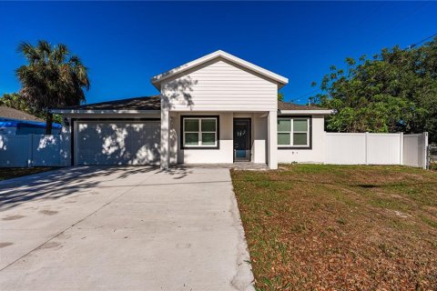 Villa ou maison à Tampa, Floride 3 chambres, 150.04 m2 № 2425391