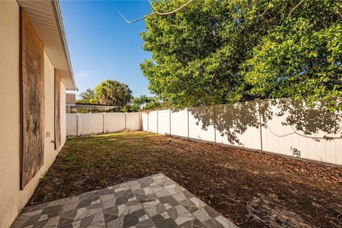 Villa ou maison à louer à Tampa, Floride: 3 chambres, 150.04 m2 № 2425391 - photo 27