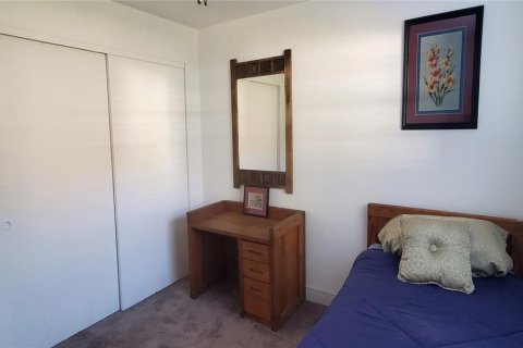 Condo in Saint Petersburg, Florida, 2 bedrooms № 2236628 - photo 23