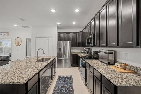 Villa ou maison à vendre à San Antonio, Floride: 3 chambres, 173.45 m2 № 2395665 - photo 9