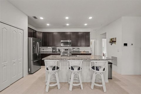 Villa ou maison à vendre à San Antonio, Floride: 3 chambres, 173.45 m2 № 2395665 - photo 8