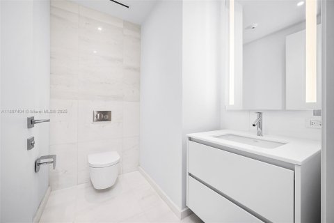 Copropriété à louer à Miami, Floride: 2 chambres, 146.6 m2 № 1888815 - photo 7