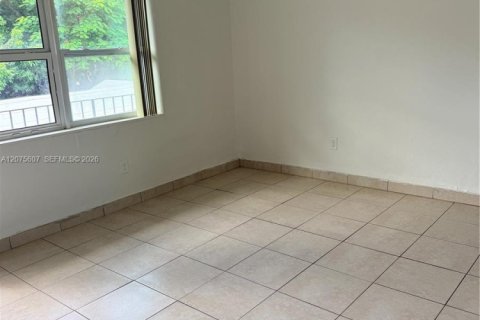 Apartamento en alquiler en Homestead, Florida, 2 dormitorios, 362.97 m2 № 2315880 - foto 4