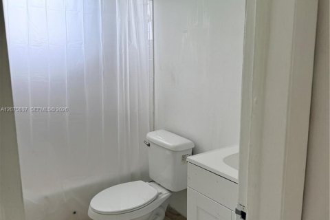 Apartamento en alquiler en Homestead, Florida, 2 dormitorios, 362.97 m2 № 2315880 - foto 9