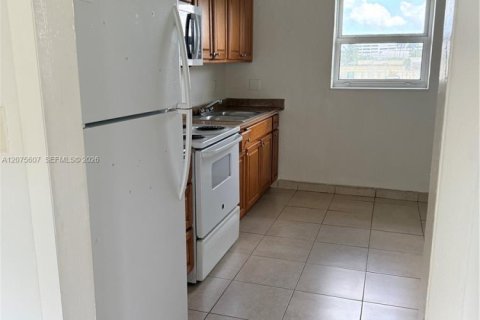 Apartamento en alquiler en Homestead, Florida, 2 dormitorios, 362.97 m2 № 2315880 - foto 5