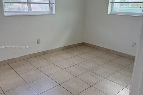 Apartamento en alquiler en Homestead, Florida, 2 dormitorios, 362.97 m2 № 2315880 - foto 10