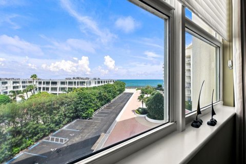Copropriété à vendre à Palm Beach, Floride: 3 chambres, 182 m2 № 2381520 - photo 23