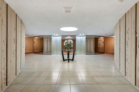 Copropriété à vendre à Palm Beach, Floride: 3 chambres, 182 m2 № 2381520 - photo 25