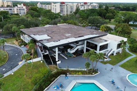 Condo in Lauderhill, Florida, 2 bedrooms  № 2039182 - photo 30