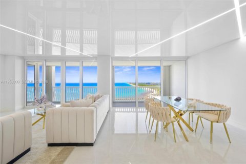 Copropriété à vendre à Fort Lauderdale, Floride: 2 chambres, 186.83 m2 № 2005949 - photo 2