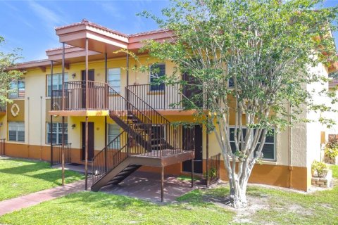 Condo in Orlando, Florida, 3 bedrooms  № 1851284 - photo 1