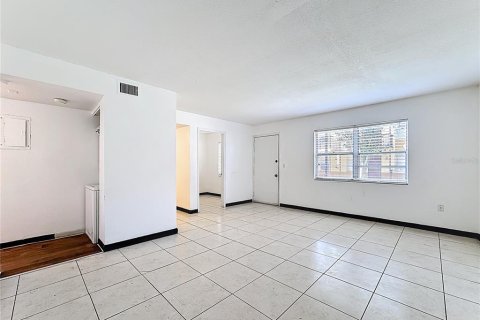 Condo in Orlando, Florida, 3 bedrooms  № 1851284 - photo 6
