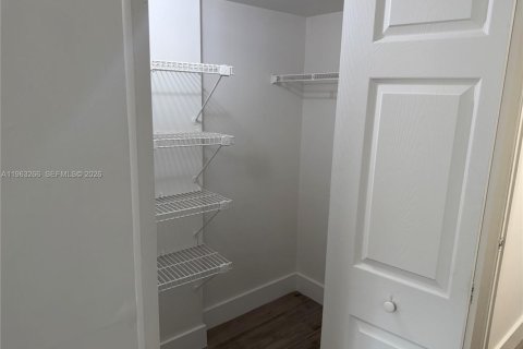 Condominio en alquiler en Coral Springs, Florida, 2 dormitorios, 96.62 m2 № 2031826 - foto 27